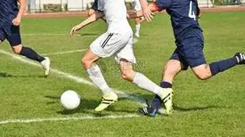 胡杏儿家庭五口齐欢，共庆幼子百天纪念日